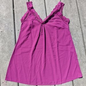 Pink tank top lace detail